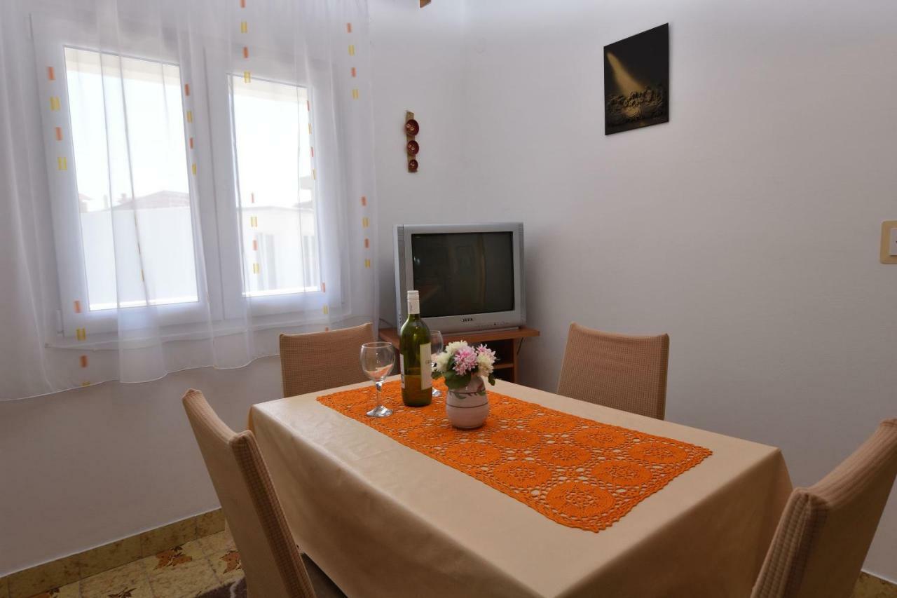 Apartments Visnja Примоштен Номер фото