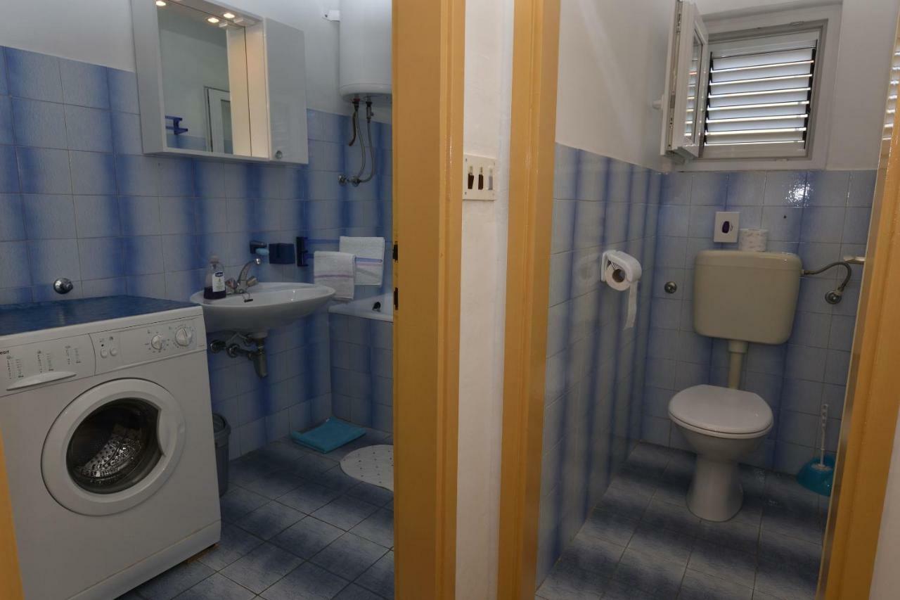 Apartments Visnja Примоштен Экстерьер фото